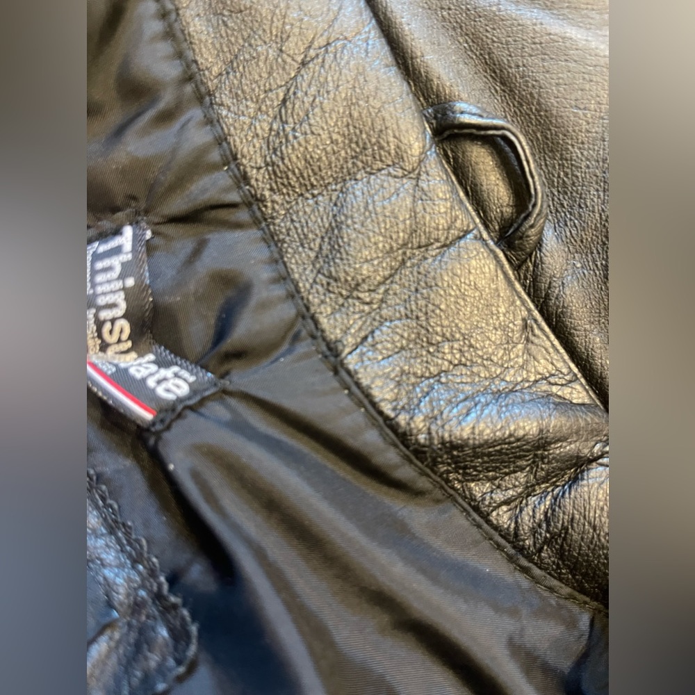 Wilsons 100% Leather Black Bomber Jacket Mens Size XL EUC - Picture 14 of 14